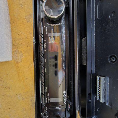 Sony bilstereo