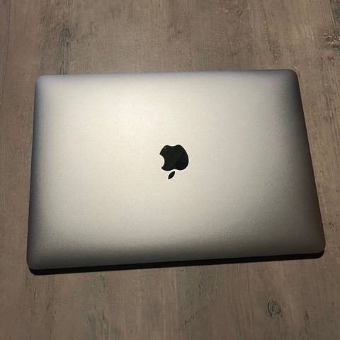 Apple MacBook Air M1