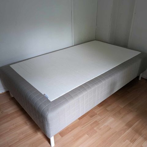 Ikea seng (120x200)