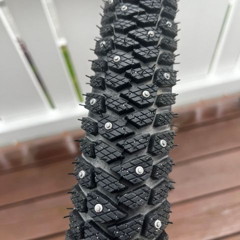 SUOMI Tyres 2.0 piggdekk (50mm) 700c