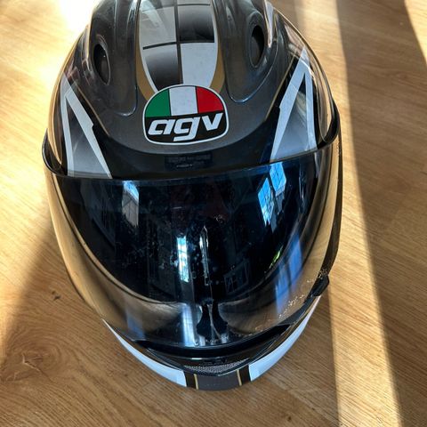 AGV MC hjelm