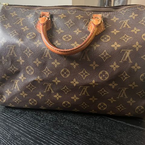 Louis Vuitton speedy 35