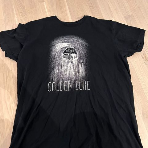 Golden Core t skjorte