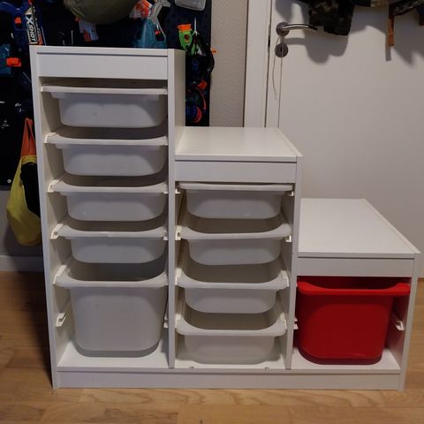 TROFAST-oppbevaring med bokser fra IKEA