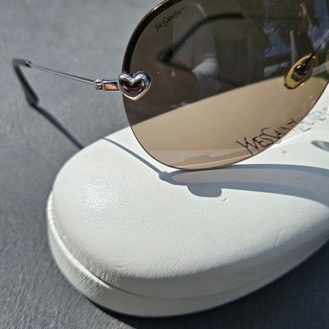 Yves Saint Laurent solbriller