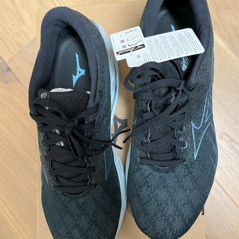 Helt ny Mizuno Løpesko, Herre, Str. 45,