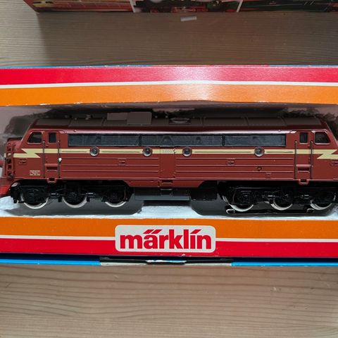 Märklin HO AC togsett. Gi bud på komplett samling