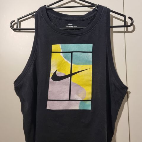 Nike tank top str. M