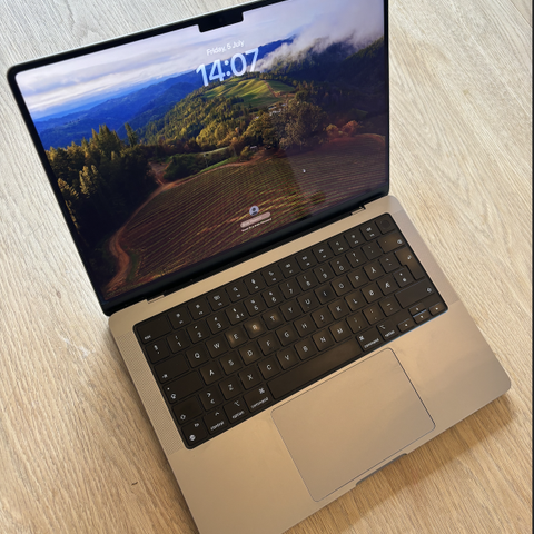 MacBook Pro 14''- 2021 M1 Pro - 512 GB - Space Grey