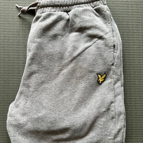 Lyle & Scott joggebukse  grå, Herre str M, nesten som ny