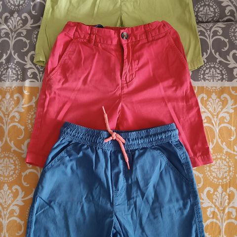 Sett shorts  fra H&M, str 116, som ny