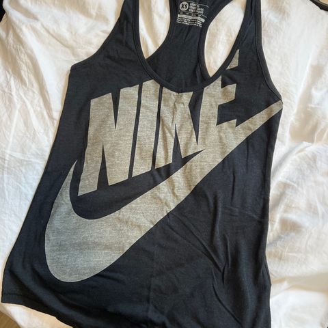 Retro Nike tank top