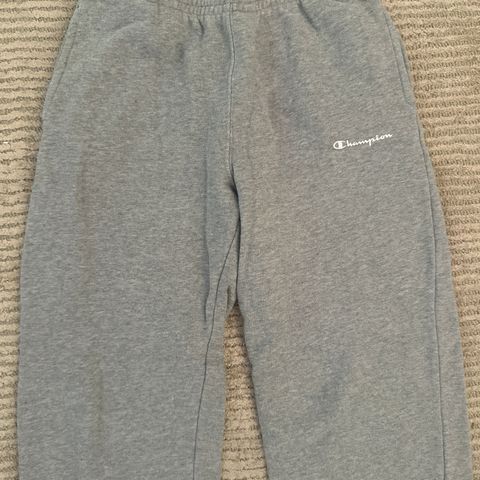 Gode og myke sweatpants/joggebukse/kosebukse fra Champion str 10-12år