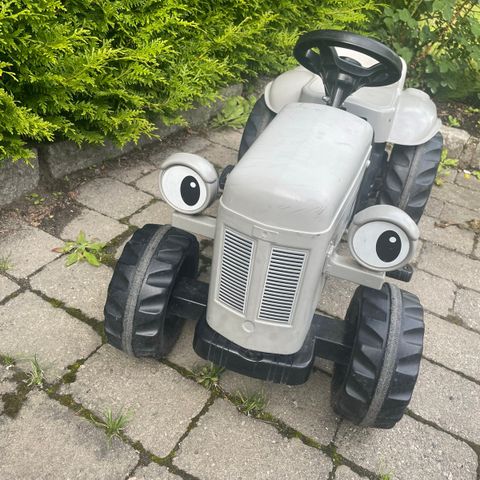 Gråtass traktor