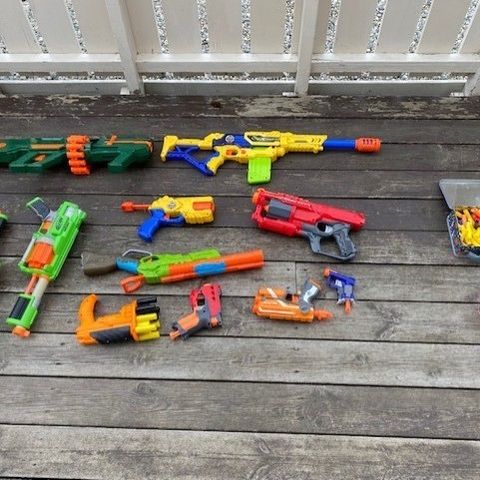 nerf/andre leke pistoler til salg