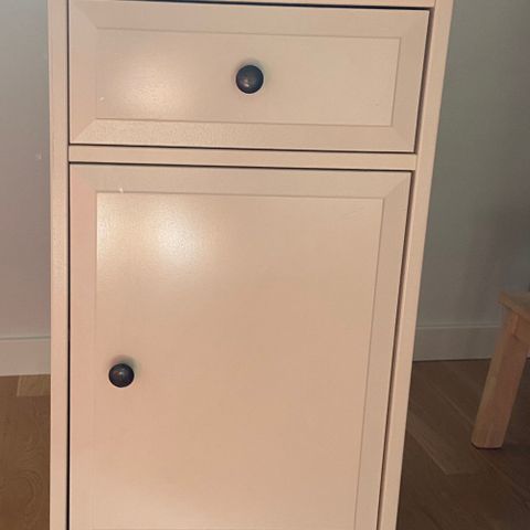 Hemnes nattbord