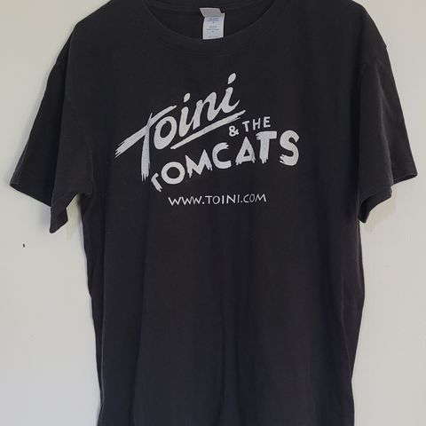 T-shirt fra Toini & the Tomcats, str. L