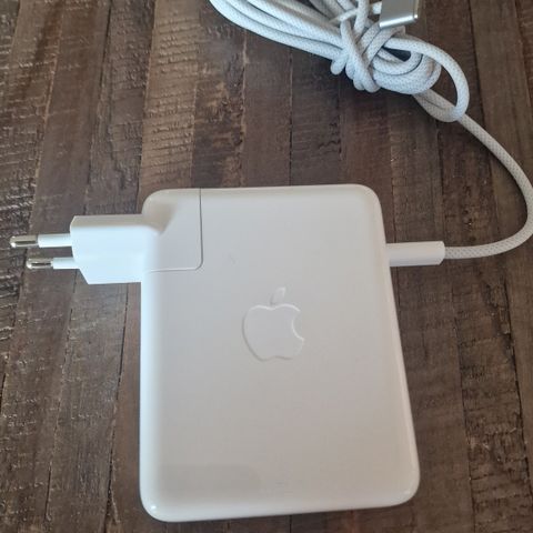 Macbook Air lader.