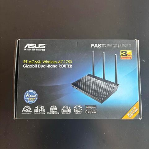 ASUS RT-AC66U WiFi-ruter til salgs