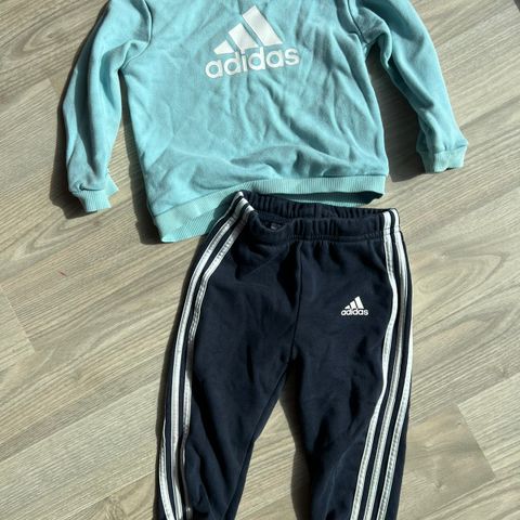 Adidas joggedress str 86