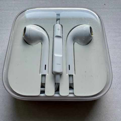 Apple EarPods med 3,5 mm jackplugg