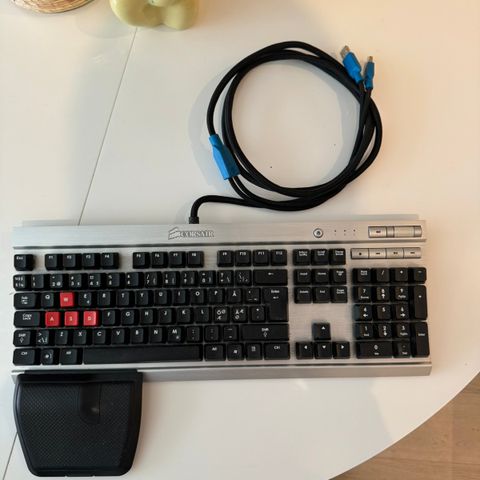 Corsair Vengance K60 gamingtastatur