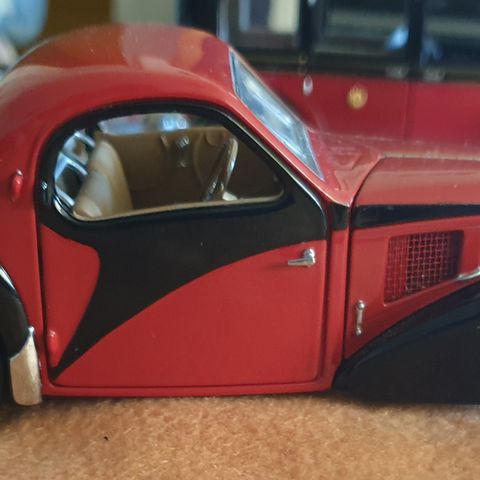 Bugatti Atalante 57 SC 1936 1:24. The Franklin Mint. Strøken.