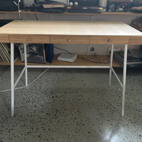 IKEA skrivebord