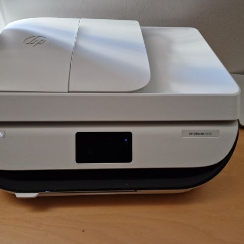 HP Officejet 5232 all in one fargeskriver