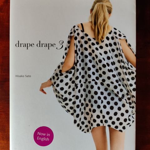 Drape Drape 3 - Sybok - Klær -Symønster - Hisako Sato