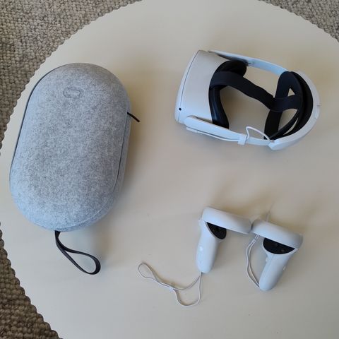 Meta Oculus quest 2, 128 gb + ekstra batteri + etui