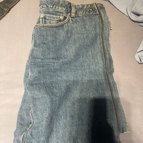 Jeans kjørt