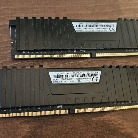 Corsair Vengeance LPX Black 2x8GB DDR4 3000MHz CL15