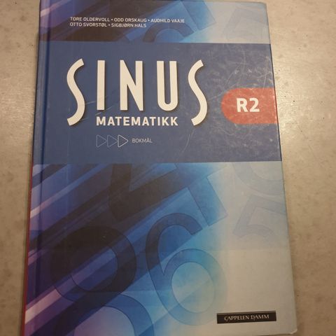 Selger Sinus R2 matematikkbok.