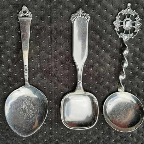Odel sølvskje 830s, Anne Marie 60gr og souvenir skje 40gr