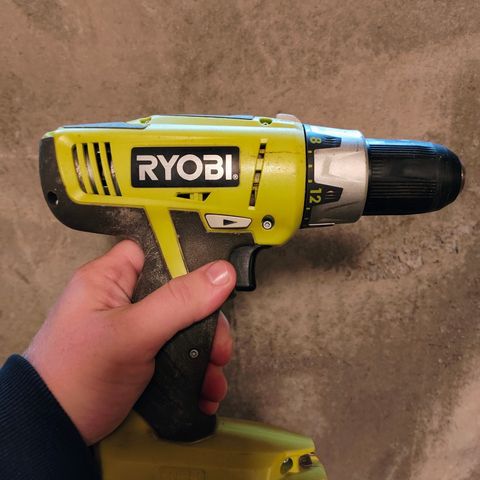 Ryobi 18v drill selges