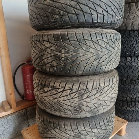 Toyo 285/60 R17