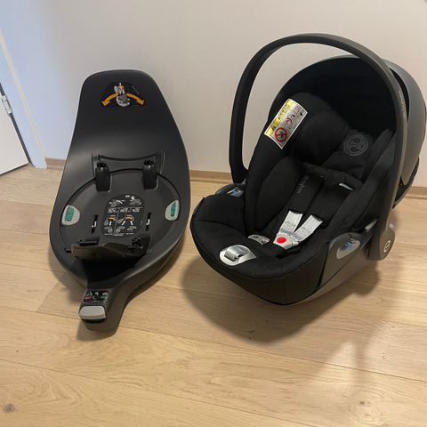 Cybex Cloud Z i-Size bilstol m/base og tilbehør