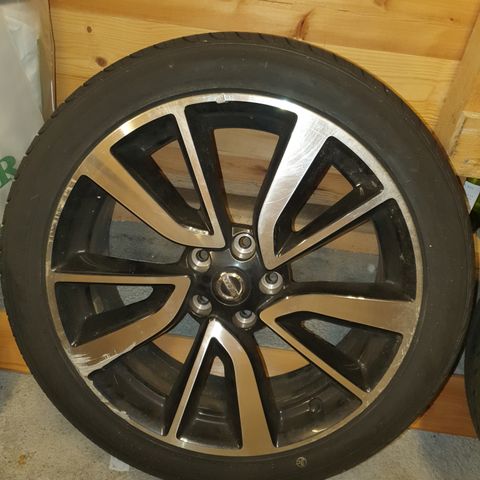 Nissan Qashqai 225/45 R19 Sommerhjul