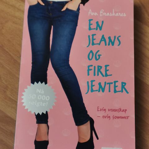 EN JEANS OG FIRE JENTER