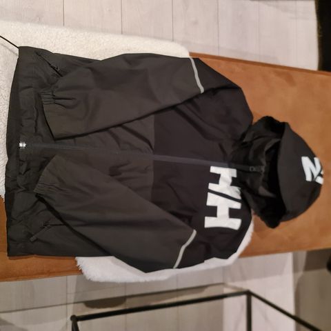 Helly hansen skalljakke. Str140/10år.