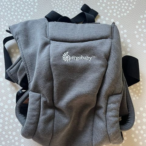 Ergobaby embrace