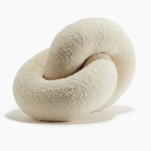 2x H&M Home Strikket pute i bouclé