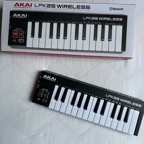 Akai Lpk25 wireless midi keyboard