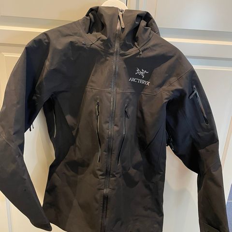 Arc’teryx Alpha SV