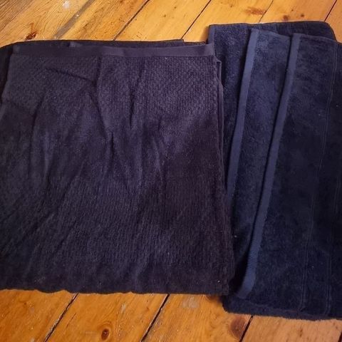 3 nye ubrukte baderomshåndklær, selges!