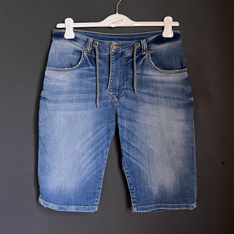 Line of Oslo stretch shorts