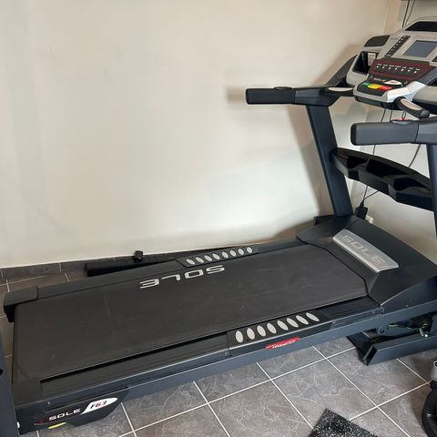 Tredemølle Sole FitnessF63