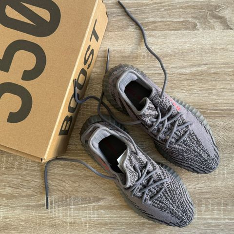 Adidas Yeezy Boost 350 V2