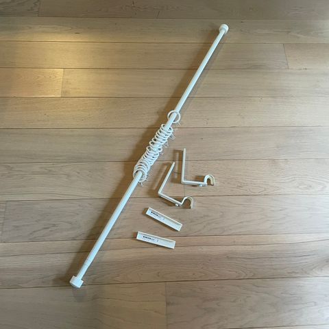 Gardinstangsett fra IKEA
